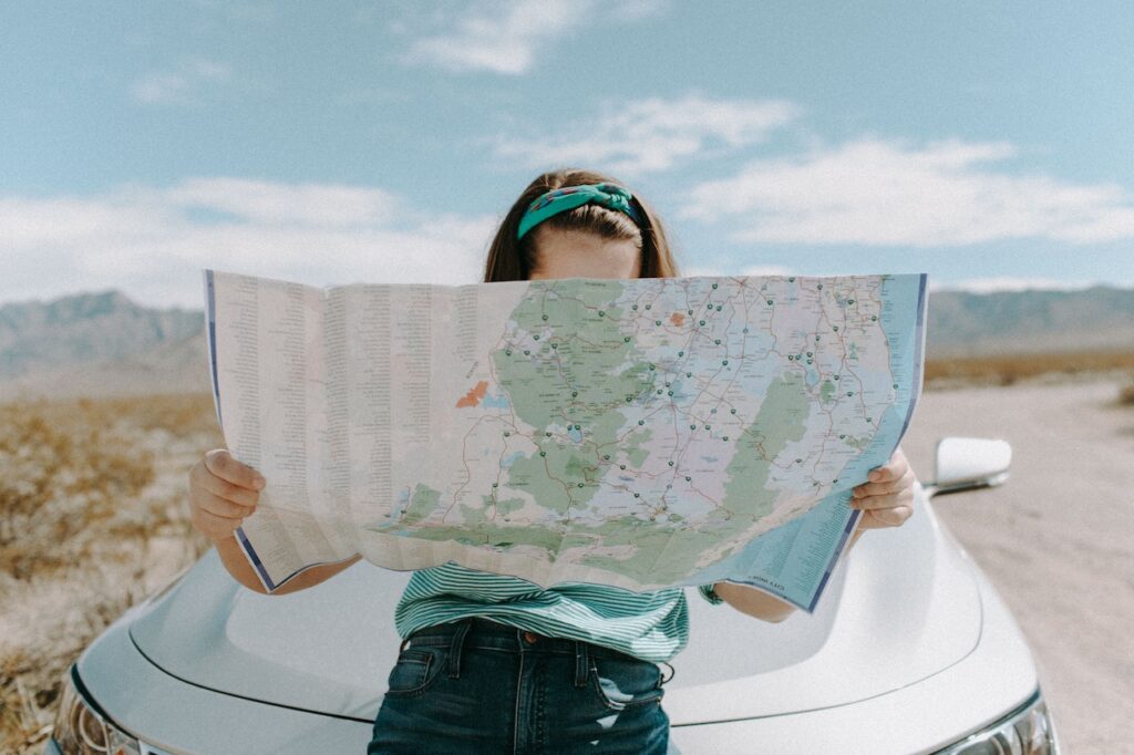 reading map
