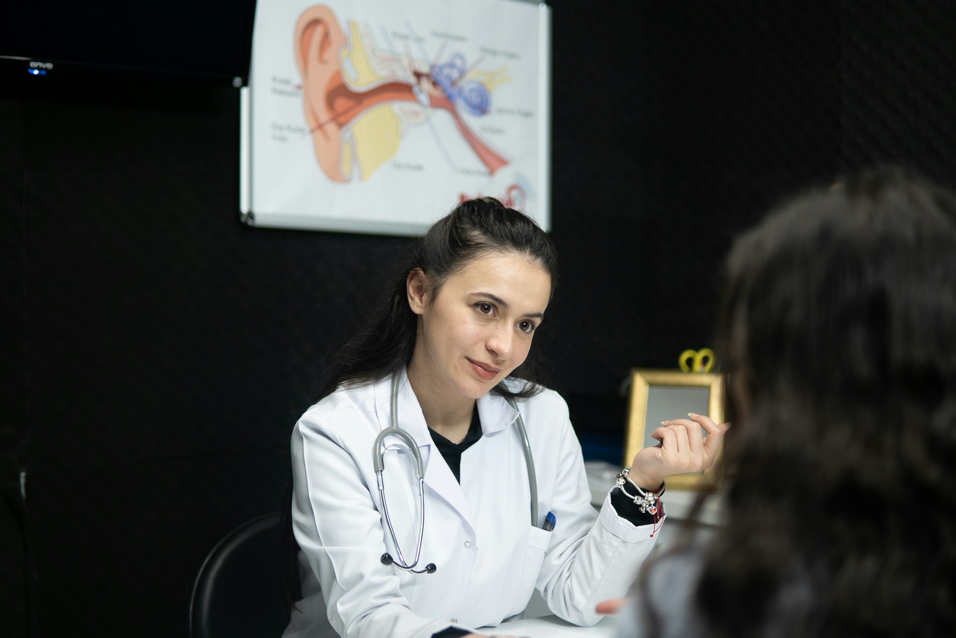 Audiologist